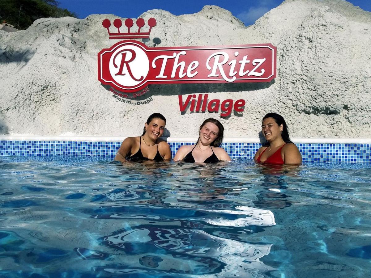 וילמסטאד The Ritz Village (Adults Only) מראה חיצוני תמונה